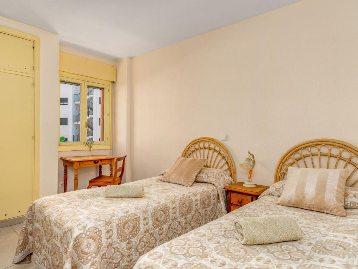Caracas De By Interhome Marbella